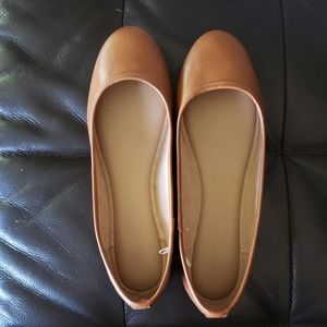 Universal Thread Flats